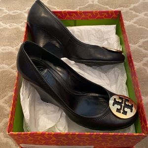NEW Tory Burch Sophie Wedge